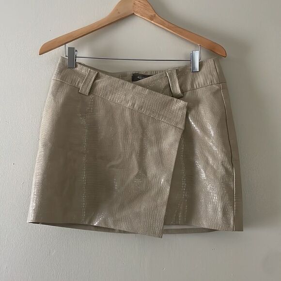 JORDAN SKIRT by 4SI3NNA - Women's sleek mini skirt - size Medium - Picture 4 of 16